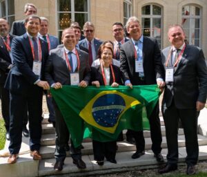 “Nossa carne é a melhor do mundo”, celebra Paulo Corrêa na Assembleia Geral da OMSA, em Paris “Nossa carne é a melhor do mundo”, celebra Paulo Corrêa na Assembleia Geral da OMSA, em Paris