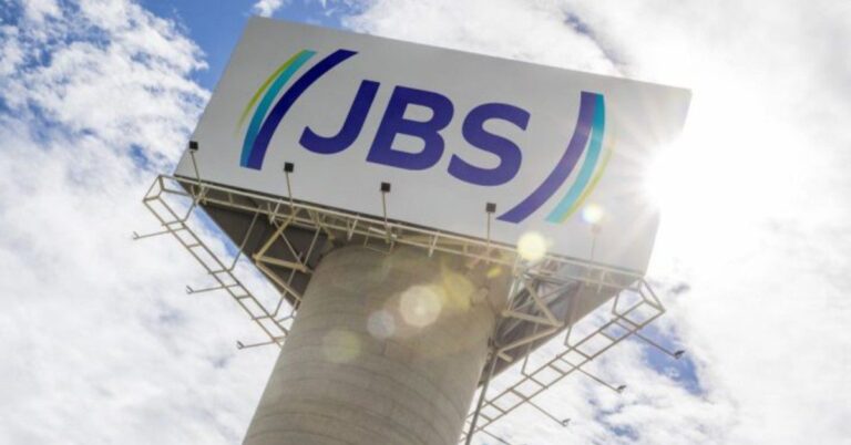 JBS registra receita recorde e fecha 2025 com US$ 2 bilhões de lucro líquido